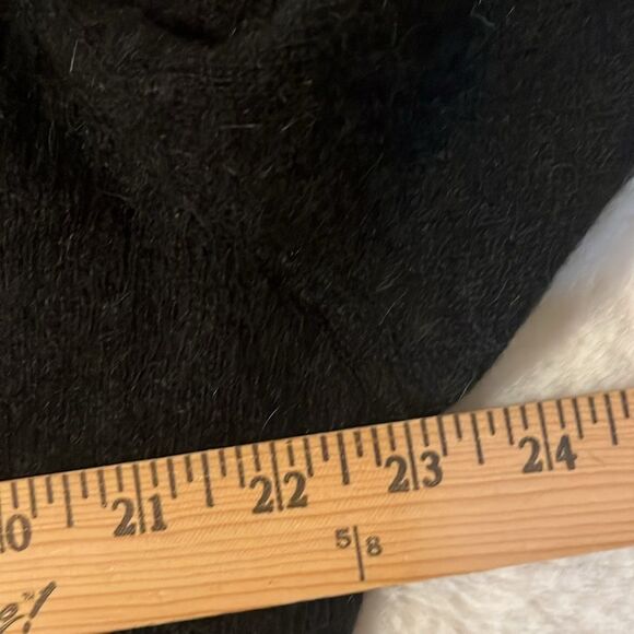 New! VIVIEN FOREST Cardigan Black Floral Sequin Lambswool Angora Blend PRETTY! - Picture 14 of 16